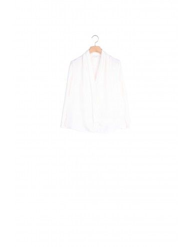 Chemise en soie à décolleté en V en stock